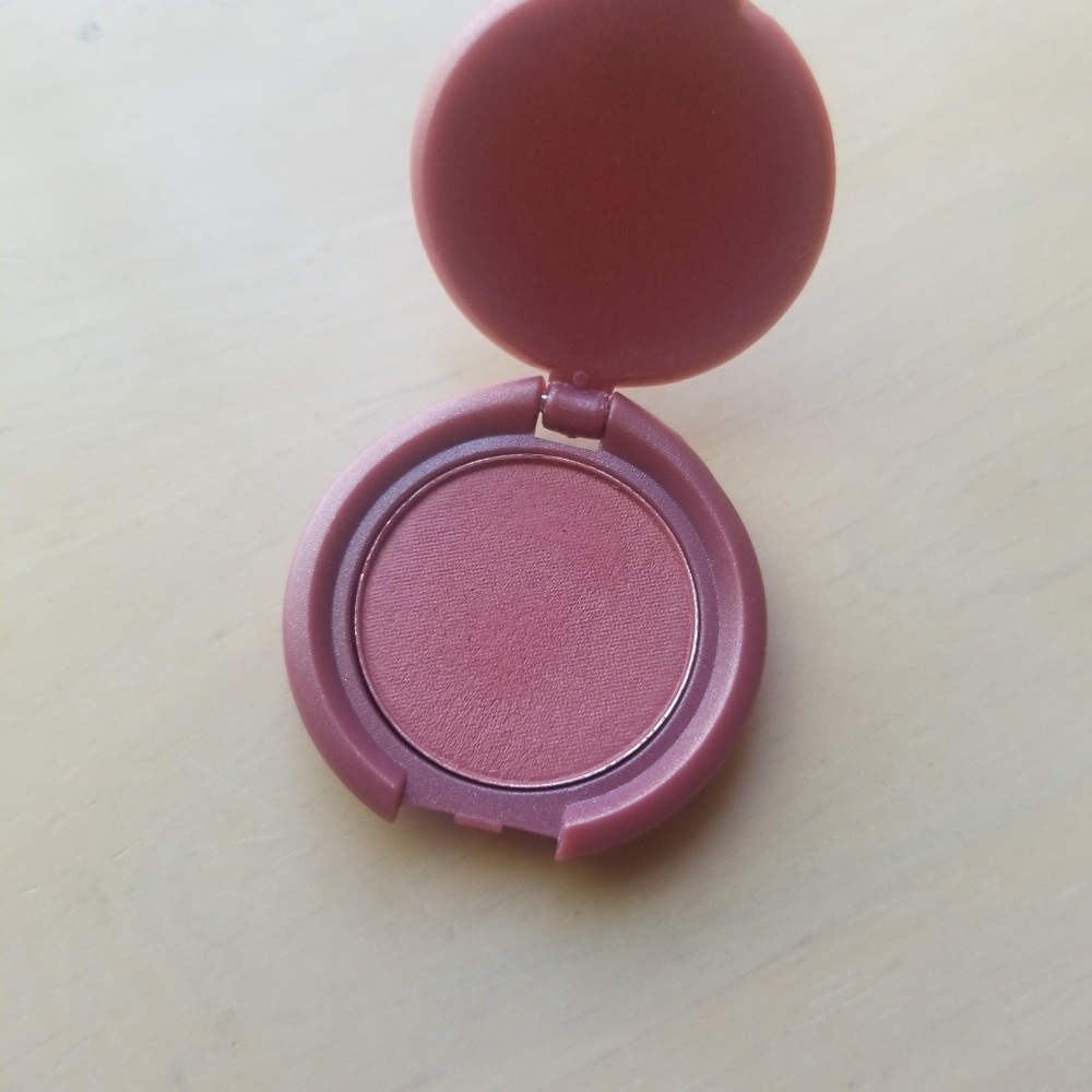 IBY Get Soaked Eyeshadow